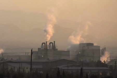 آلودگی هوا ۳۵۱ سمنانی را به بیمارستان کشاند