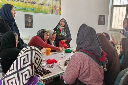 کارگاه آموزشی هنر گلدوزی در روستای قلعه‌بالا برگزار شد