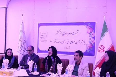 حرکت صنایع‌دستی از تولید انفرادی به سمت تشکل محوری و تأکید بر تکمیل زنجیره ارزش در استان سمنان
